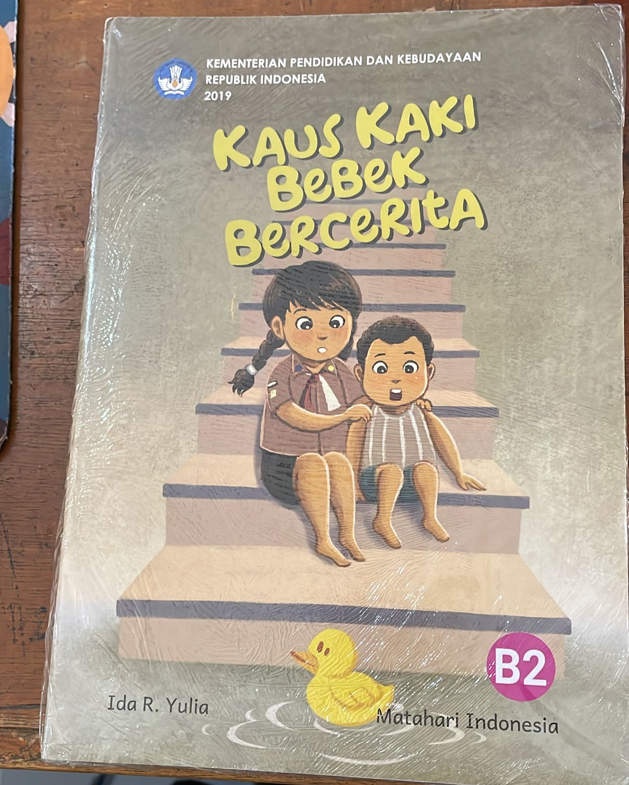 Sampul Kaus Kaki Bebek Bercerita