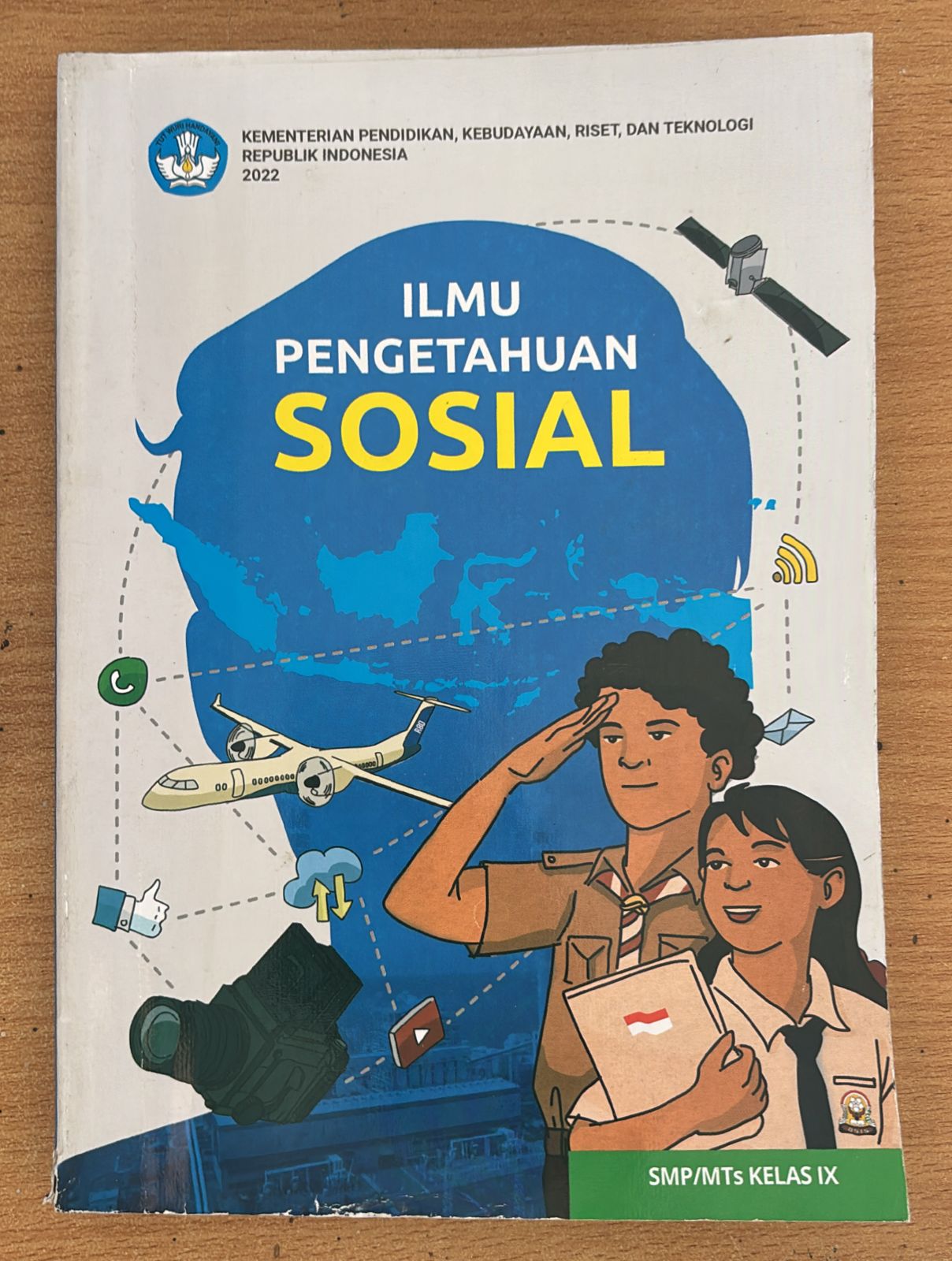 Sampul Ilmu Pengetahuan Sosial Kelas IX
