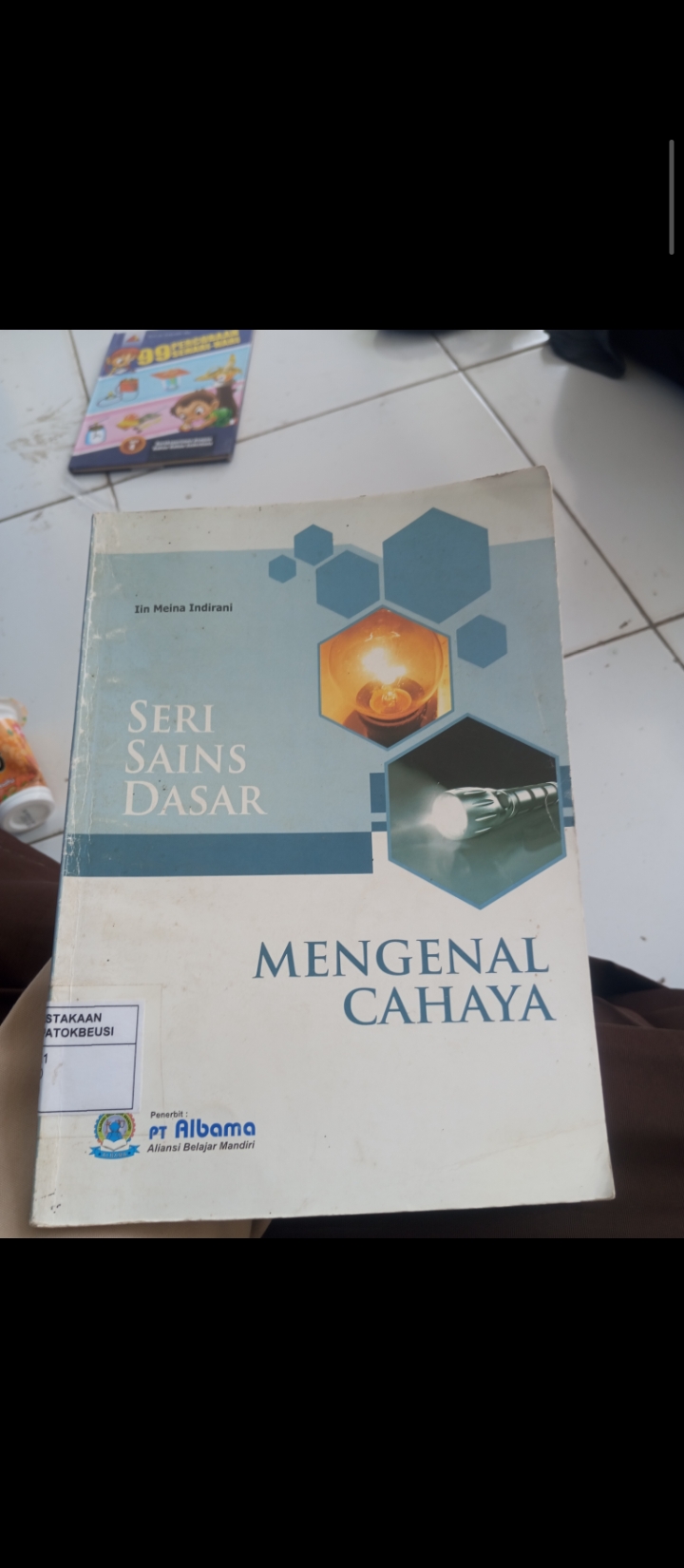 Sampul seri sains dasar