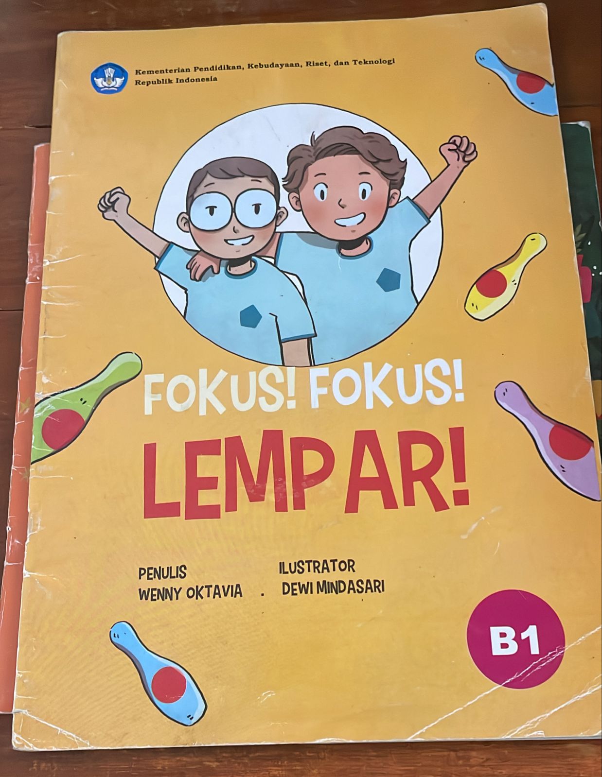 Sampul Fokus! Fokus! Lempar!