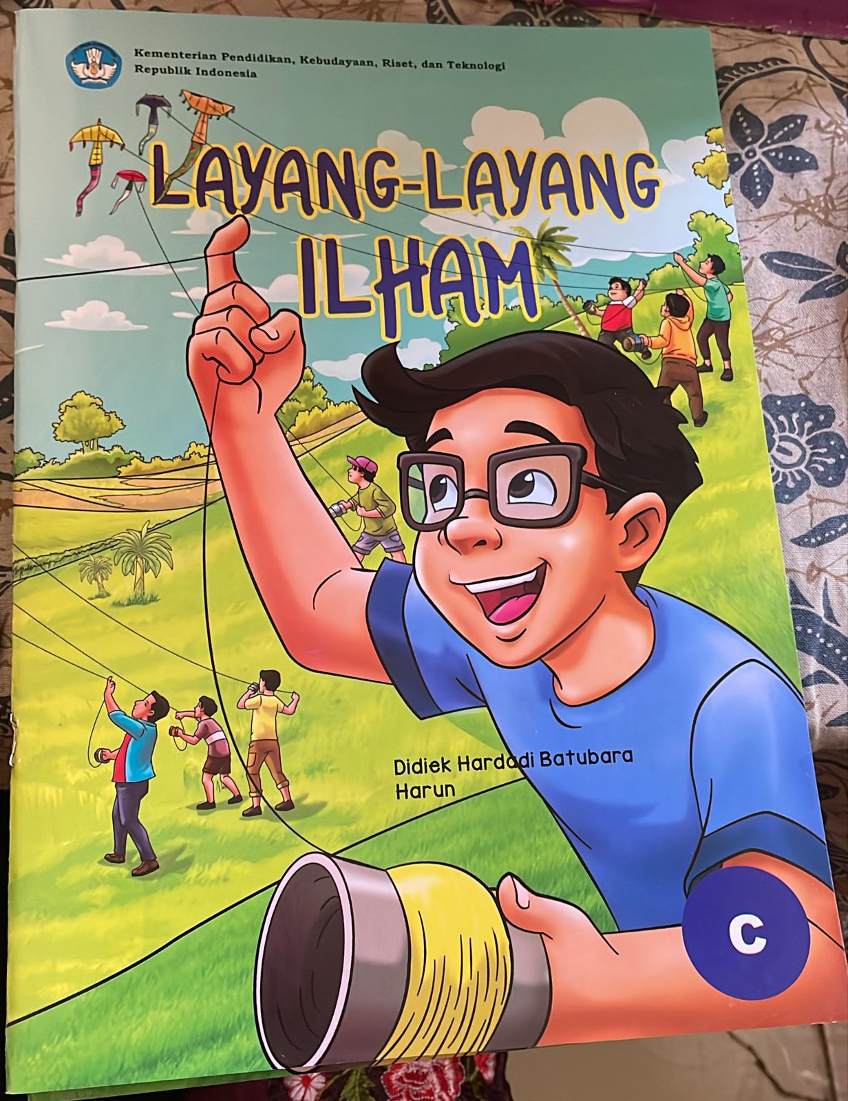 Sampul Layang - Layang Ilham