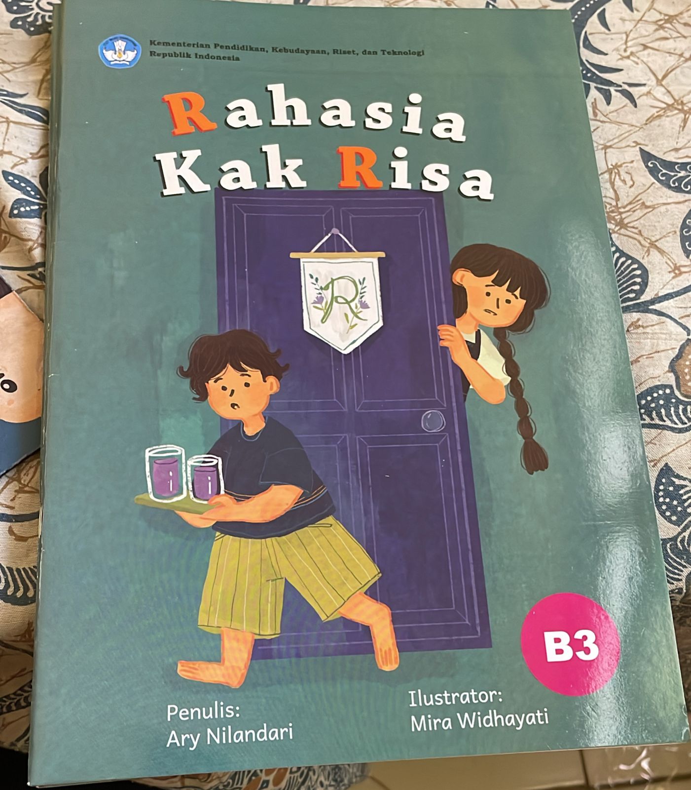Sampul Rahasia Kak Risa