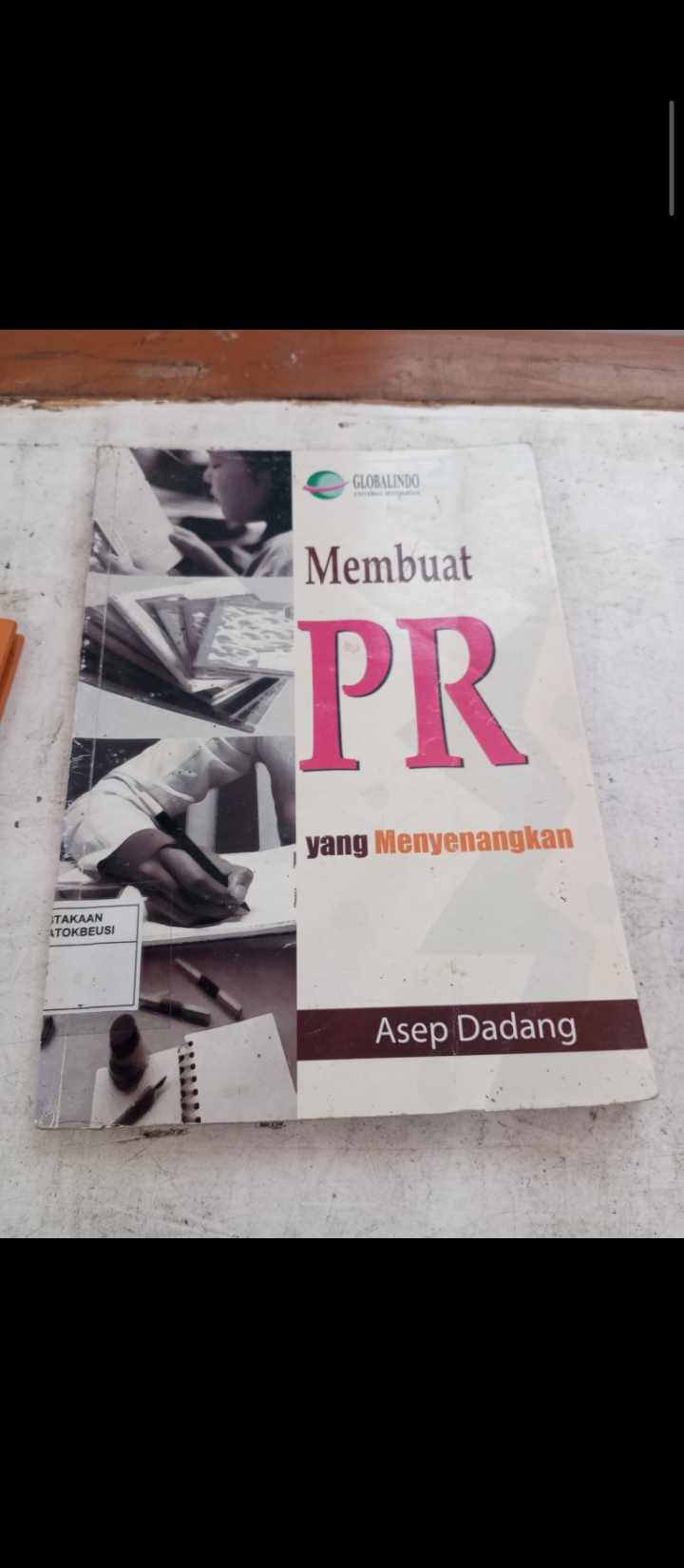 Sampul membuat PR yang menyenangkan