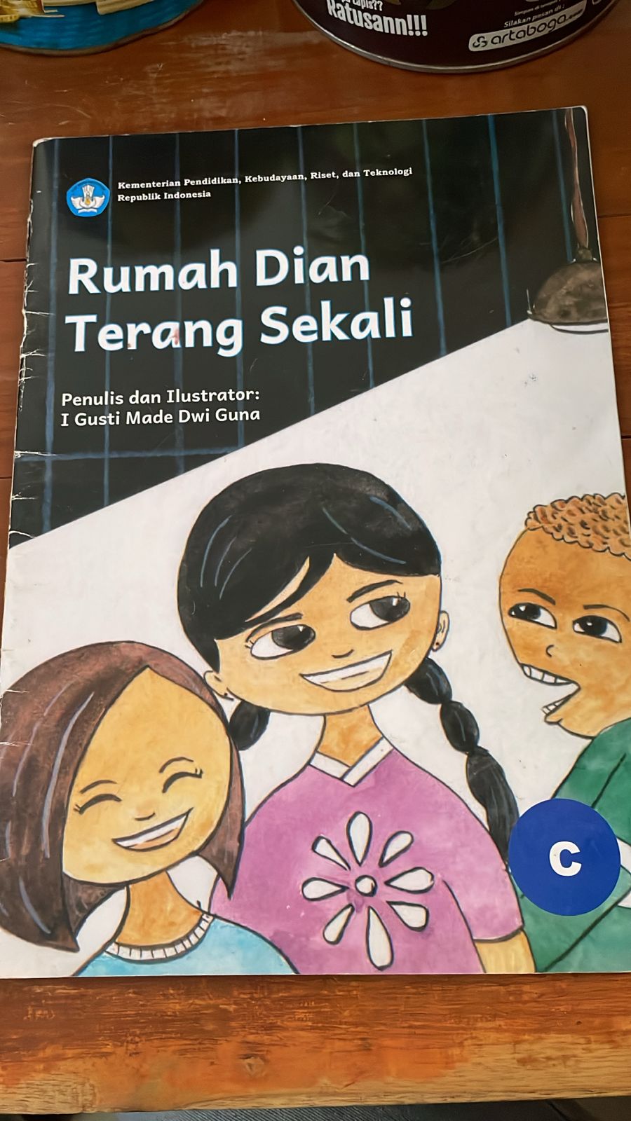 Sampul Rumah Dian Terang Sekali